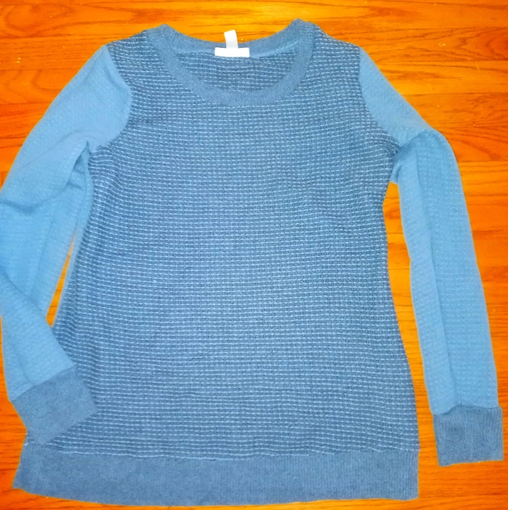 Liz Lange Maternity sweater size Medium